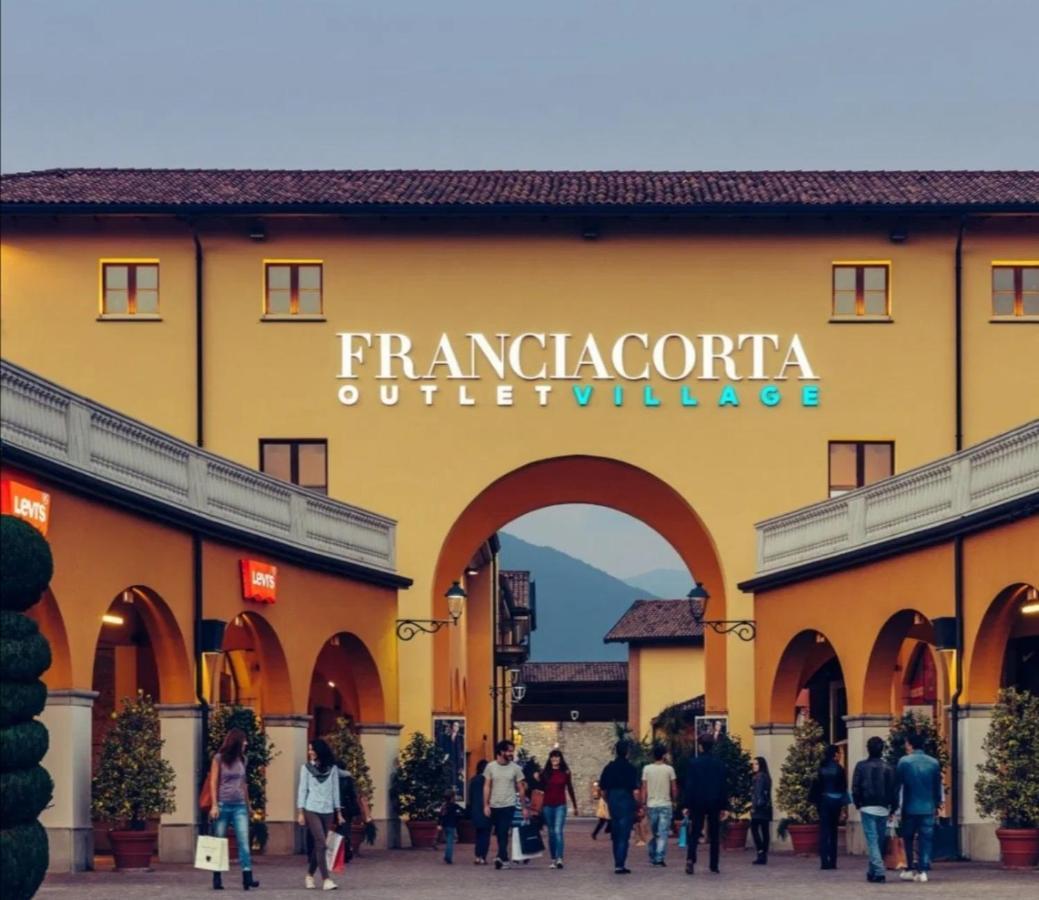 Franciacorta flat&bollicine Apartment Passirano Luaran gambar